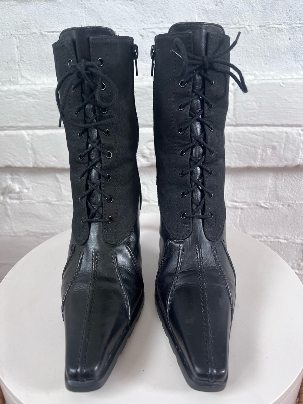 Stuart Weitzman Lace Up Pointy Toe Boots Black Granny Size 7 - Picture 7 of 13
